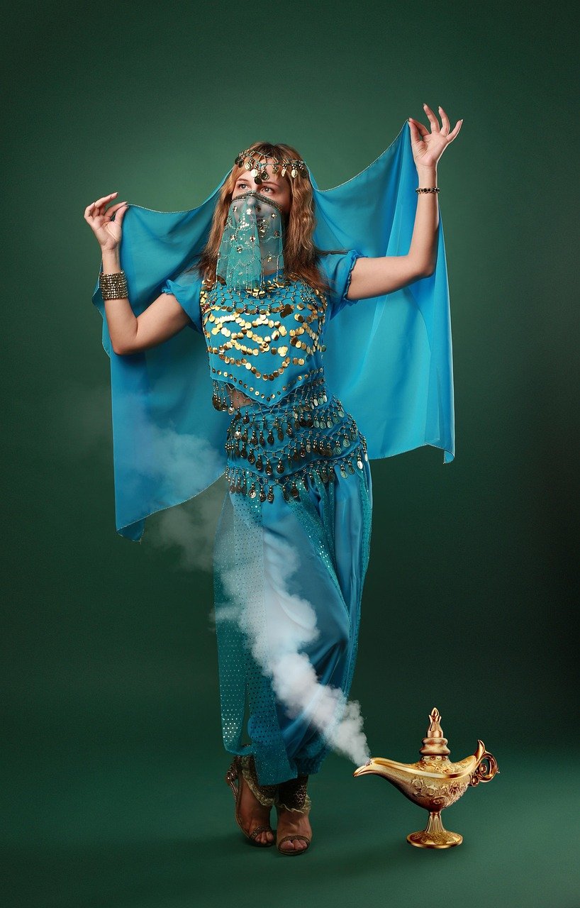 woman, dancer, princess, belly dance, young woman, sheherazade, jasmine, arabic style, oriental dance costume, dance, movement, aladdin lamp, story
